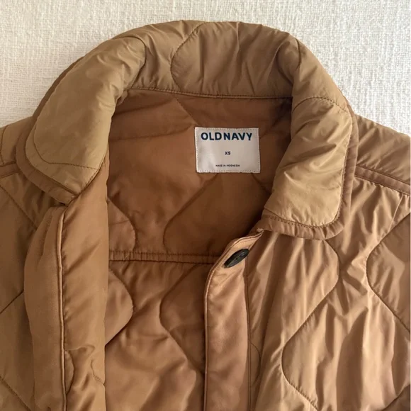 Old Navy Quilted Jacket - Picture 2 of 3